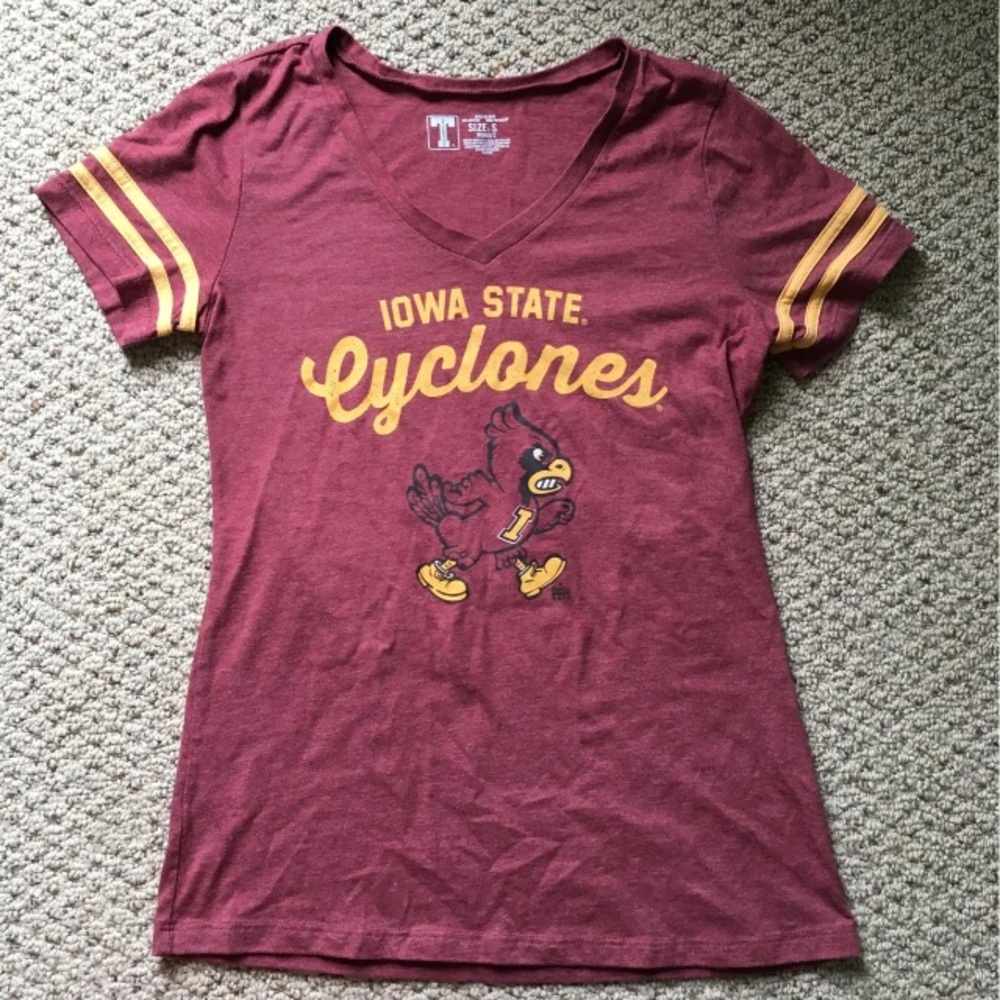 Old Navy Cyclones tee